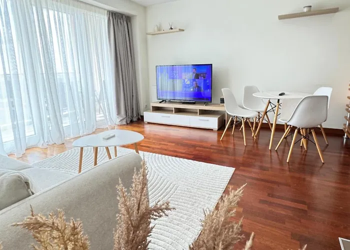 Cozy Incity * Bucharest